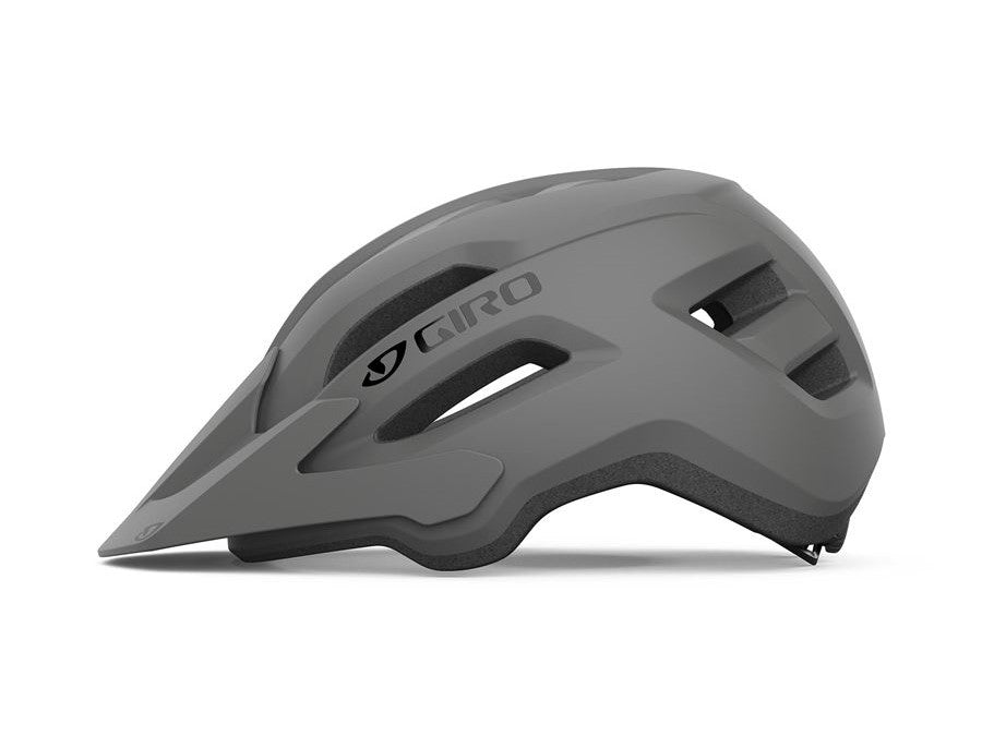 Cyklistická přilba GIRO Fixture II Mat Titanium