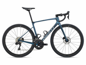 Karbovové silniční kolo Giant Defy, Shimano 105 Di2, Karbonové výplety, Hydraulické brzdy