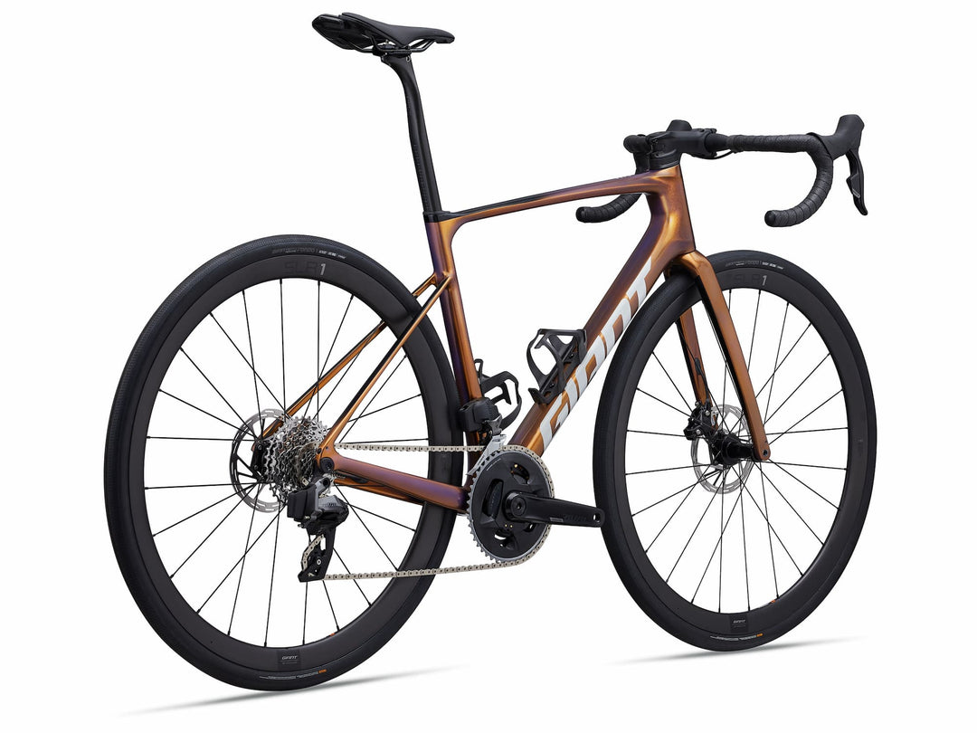Silniční kolo Giant Defy Advanced Pro 