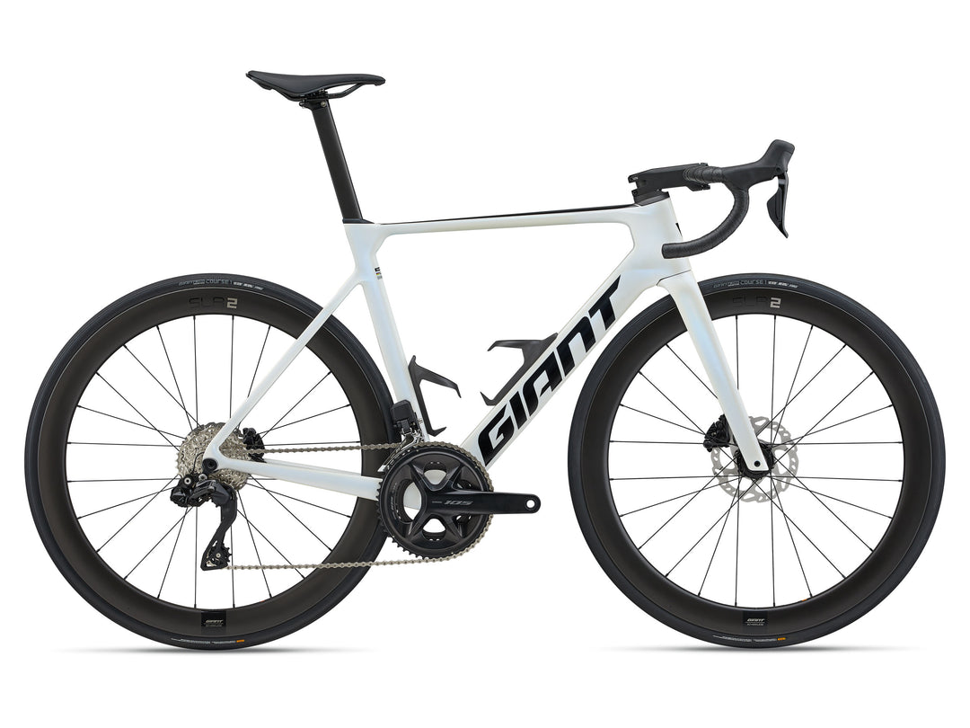 Silniční aero kolo Giant Propel Advanced 1, elektronické řazení Shimano 105 Di2 12s, karbonový rám a vidlice