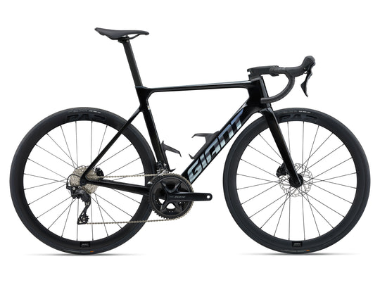 Silniční aero kolo Giant Propel Advanced, Sada Shimano 105 12s, karbonový rám a vidlice