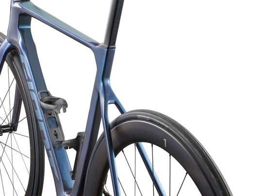 Silniční aero kolo Giant Propel Advanced Pro 0, elektronické řazení Shimano Ultegra Di2 ST-R8170