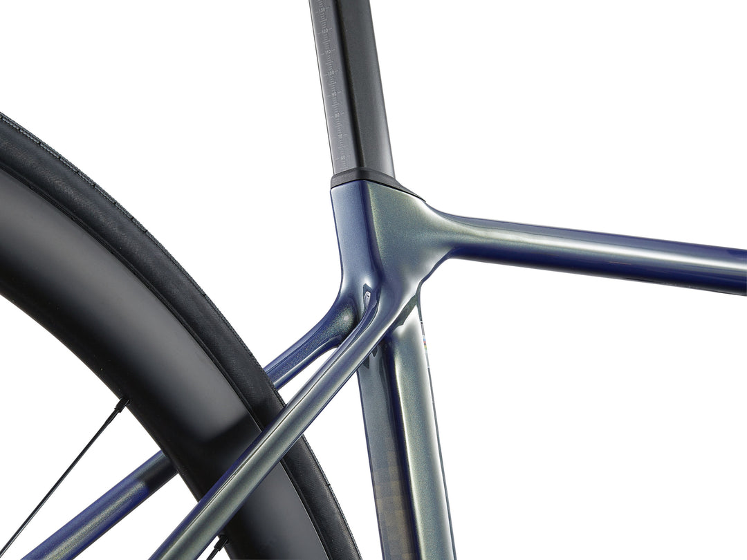 Dámské silniční karbonové kolo Liv Langma Advanced 1, Shimano Di2 105, 2x12, elektronické řazení